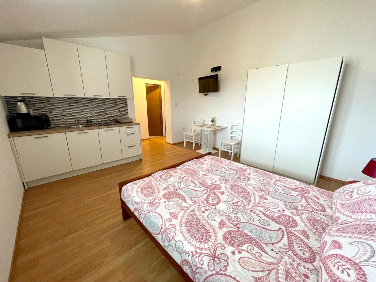 Villa Julie Jadranovo Ngoại thất bức ảnh